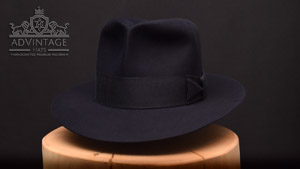 Read more about the article Clipper Fedora Hat in Midnight-Blue