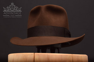 Read more about the article Crusader Fedora hat in True-Sable – Venice Pier Style