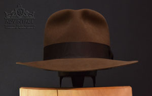 Mehr über den Artikel erfahren Crusader Fedora Hut in Sable