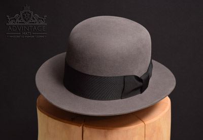 Read more about the article Custom Fedora hat Stone-Grey