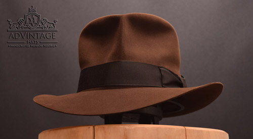 Mehr über den Artikel erfahren Ein dezenter SoC Fedora Hut in True-Sable