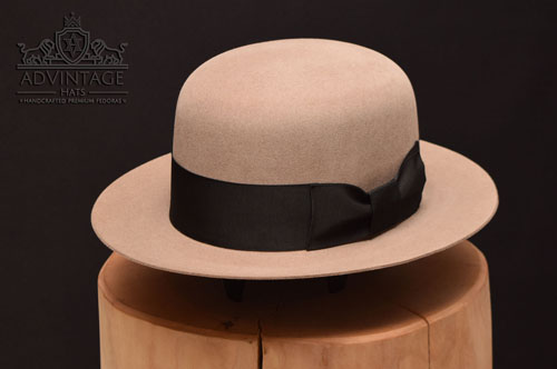 Read more about the article Custom Fedora hat in Natural (undyed)