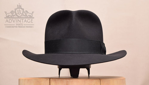 Read more about the article Black Crusader Fedora hat