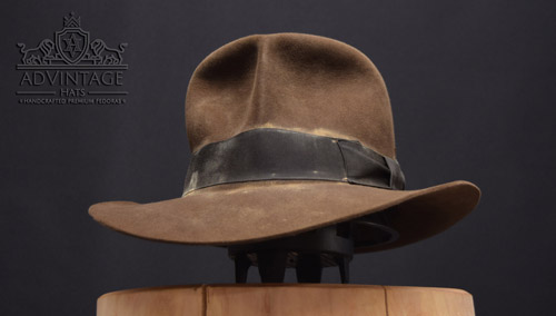 Read more about the article Legend (100% Rabbit felt) distressed SoC Fedora hat in Sable