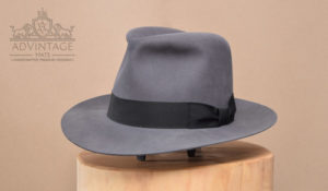 Mehr über den Artikel erfahren Kingdom Travel Fedora Hut in Steel-Grey