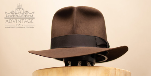 Mehr über den Artikel erfahren Raider Fedora Hut mit erhöhter Krone in True-Sable