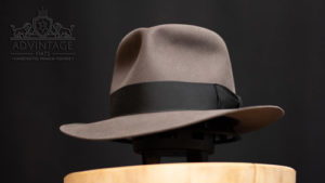 Mehr über den Artikel erfahren Crusader Fedora Hut in Mouse-Grey