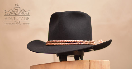 Mehr über den Artikel erfahren Custom Cowboy Hut in Schwarz