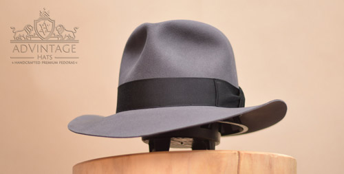 Mehr über den Artikel erfahren Temple Fedora Hut in Steel-Grey