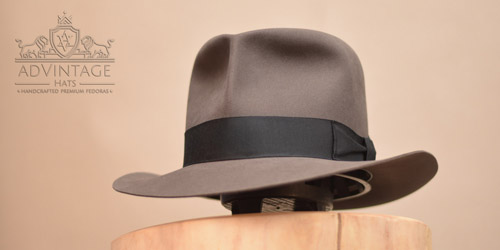 Mehr über den Artikel erfahren Clipper Fedora Hut in Smoke-Grey