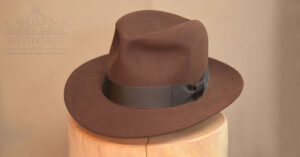 Mehr über den Artikel erfahren Crusader Fedora Hut in der Farbe Sable 23