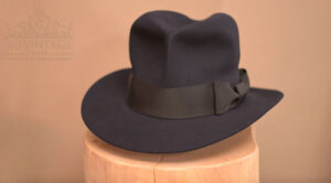 Mehr über den Artikel erfahren Custom Fedora Hut in Midnnight-Blue