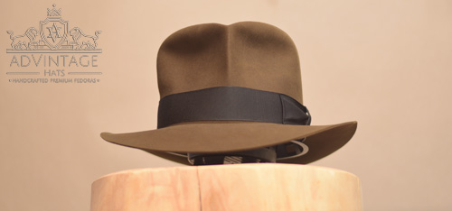 Mehr über den Artikel erfahren Dezenter Streets of Cairo Fedora Hut in Bright-Sable