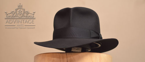 Mehr über den Artikel erfahren Dezenter MasterPiece Streets of Cairo Fedora Hut in schwarz
